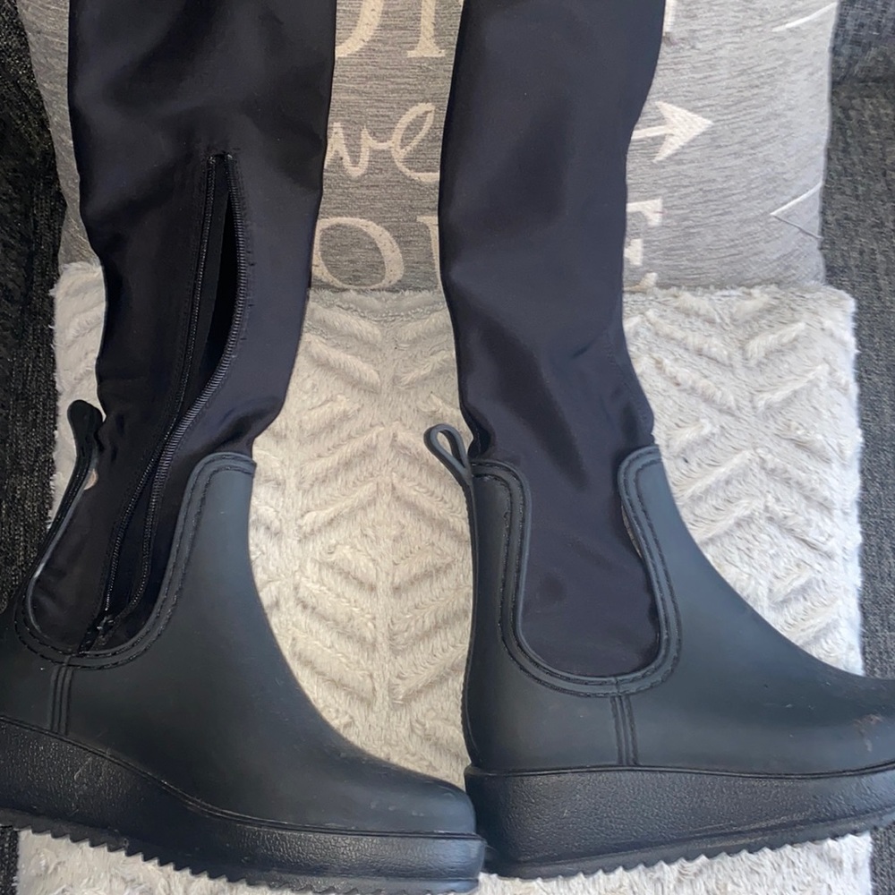 Black boots